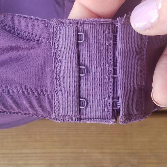 Playtex full coverage underworld bra size 42D - Picture 5 of 11